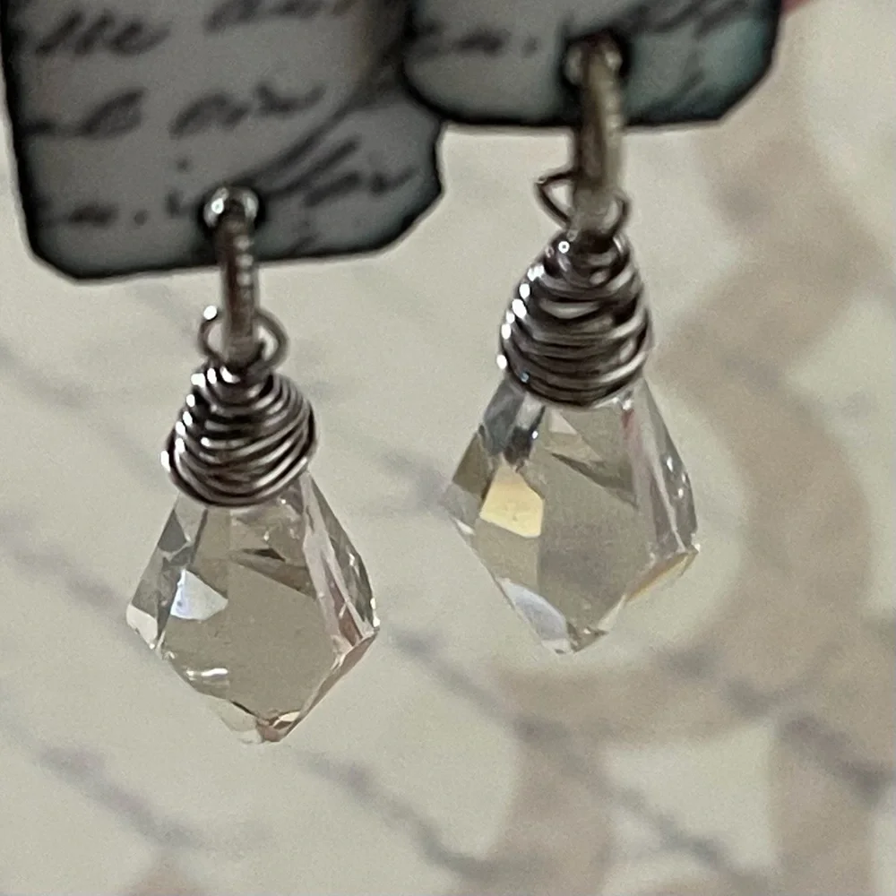 ARTISAN Earrings “Literary Chic” - Dangles